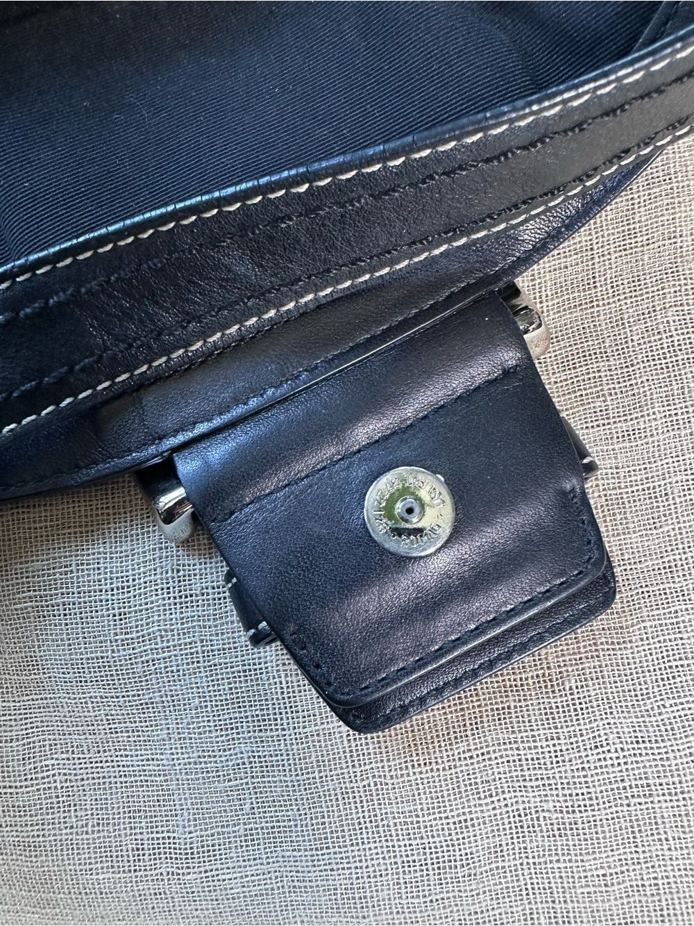 Coach 10316 Vintage Y2K SMALL Soho Black Leather Shoulder Bag Contrast Stitching - Picture 12 of 14